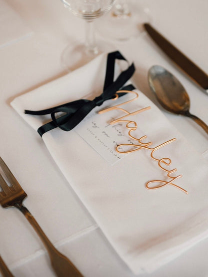 wire name guest favour for wedding, table setting and keepsake
