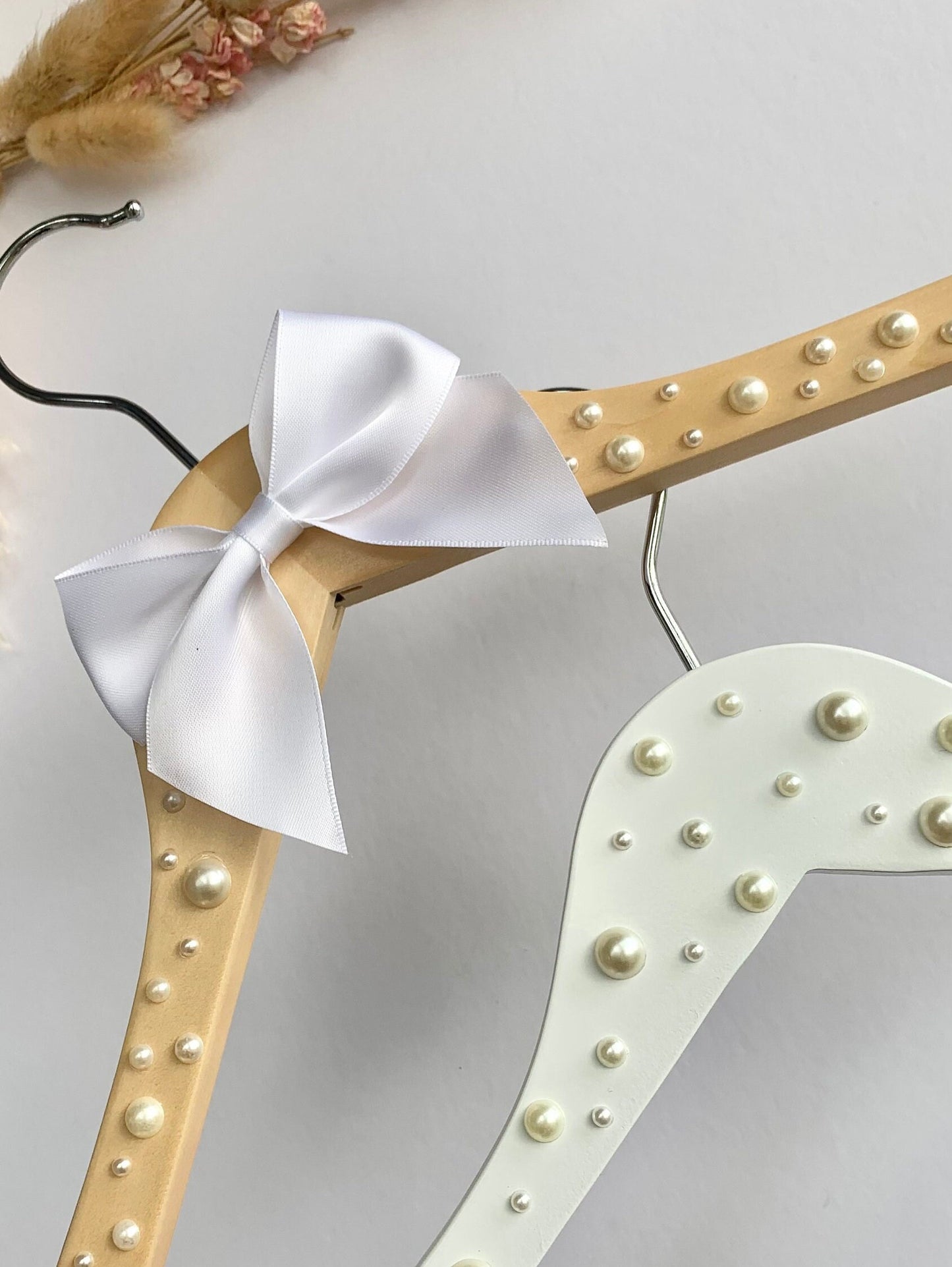 Pearl bridal hanger