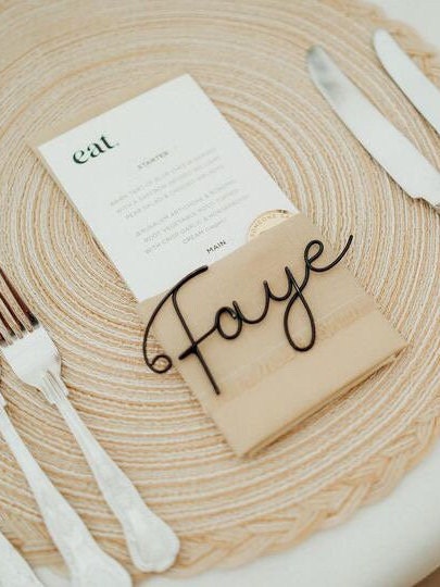 wire name for wedding place setting, placed on the wedding menu and napkin